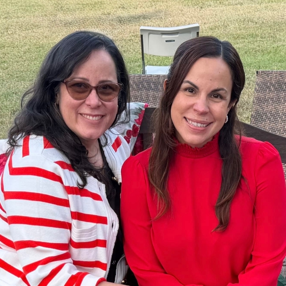 Meet your Poshers, Melissa & Kio